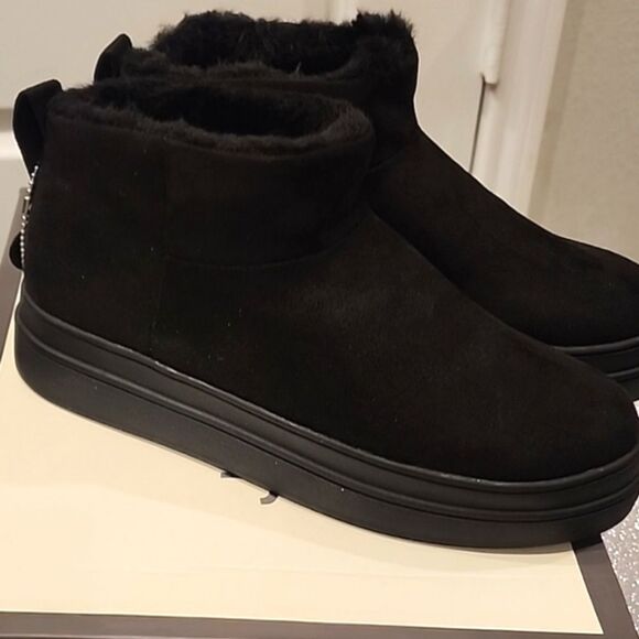 Urban Sport By JSlides NYC Nicely Bootie - Picture 9 of 10